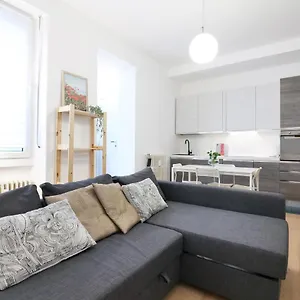Primopiano - Copernico 10 Apartment